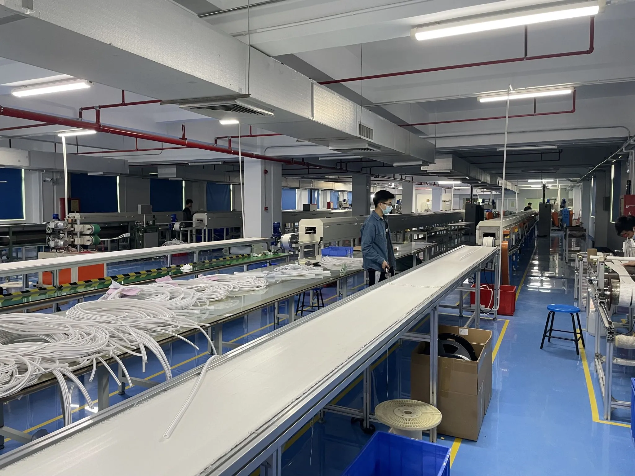 nphis LED lighting workshop，LED strip light，rigid light bar，edge-light source，neon strip light，silicone strips