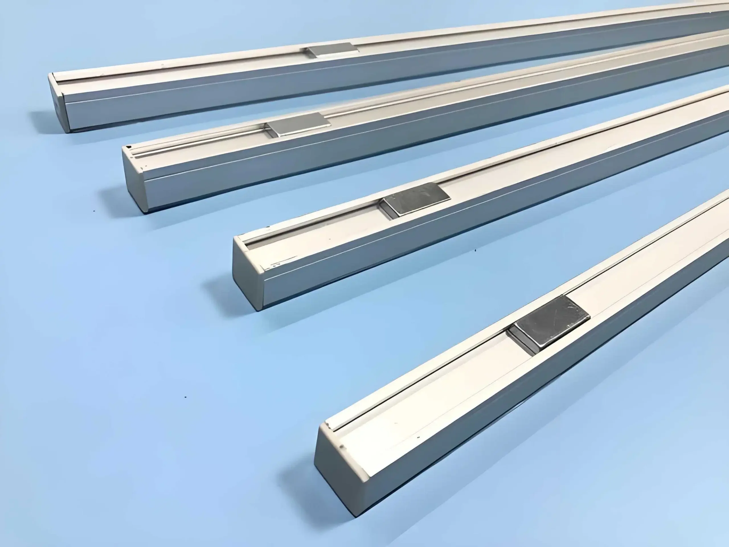 Magnetic LED light bar strong magnet adsorption installation